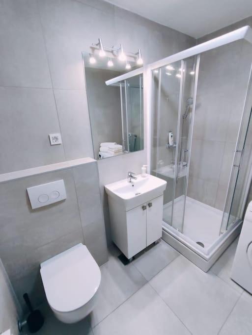 Apartmán Udoban Stan Sa Terasom U Mirnom Okruzenju Záhřeb Exteriér fotografie